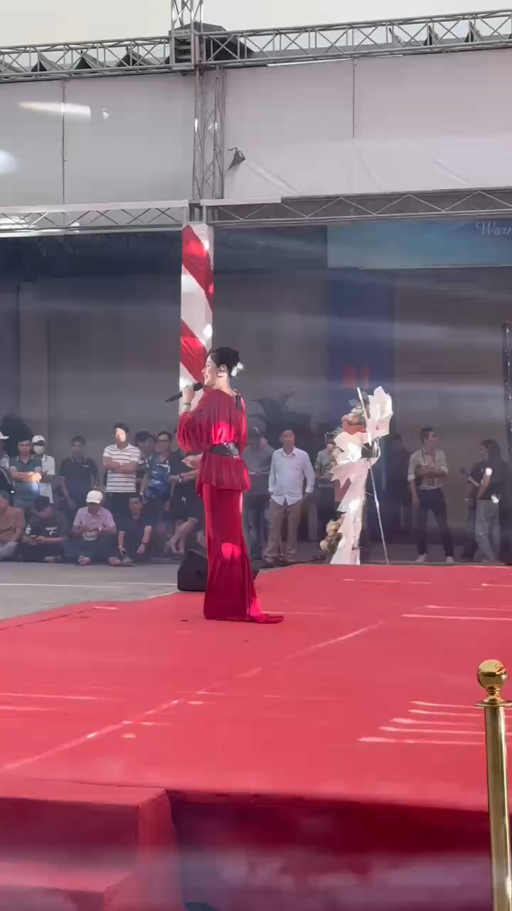 G5B Stereo Wireless In-Ear Monitor System for Singers