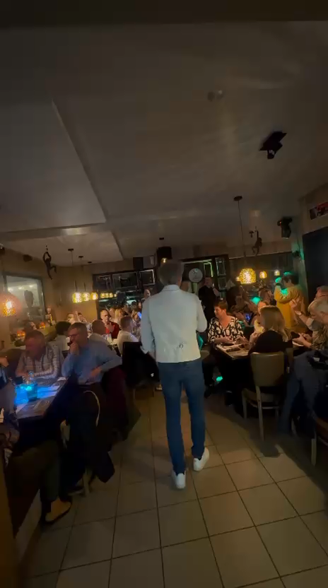 RT-1 Plug-On UHF XLR Wireless Microphone Adapter