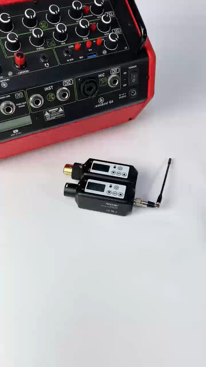 RT-1 Plug-On UHF XLR Wireless Microphone Adapter