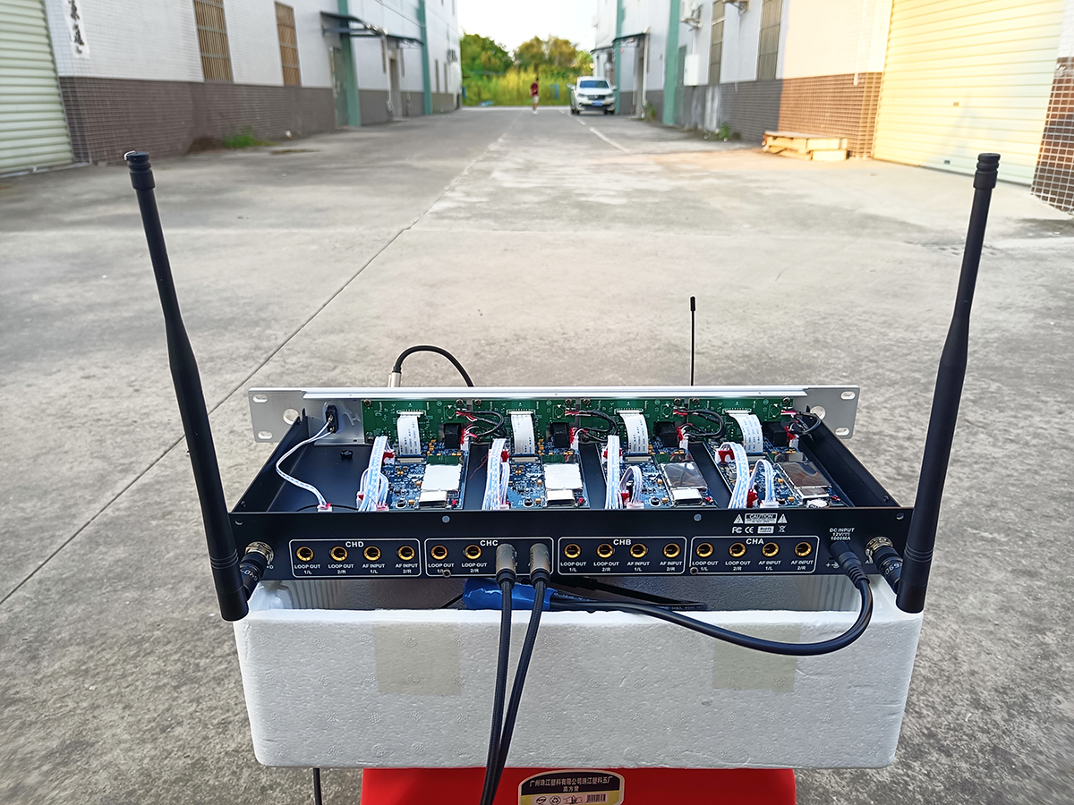 S4A Stereo Wireless In-Ear Monitor System for Whole Band